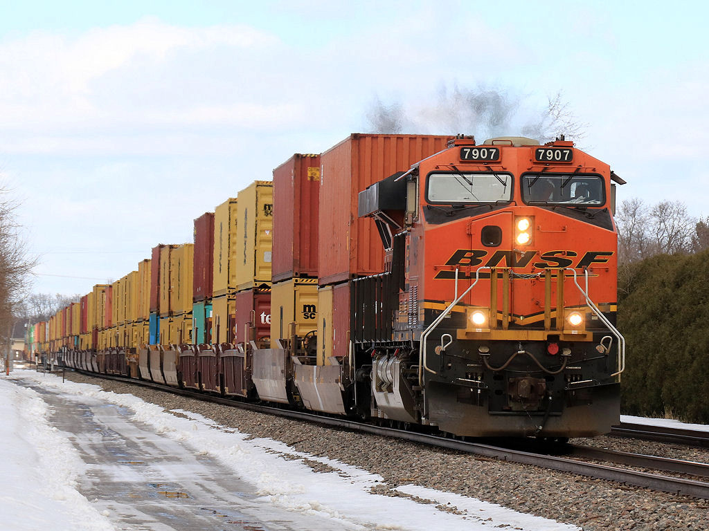 BNSF 7907